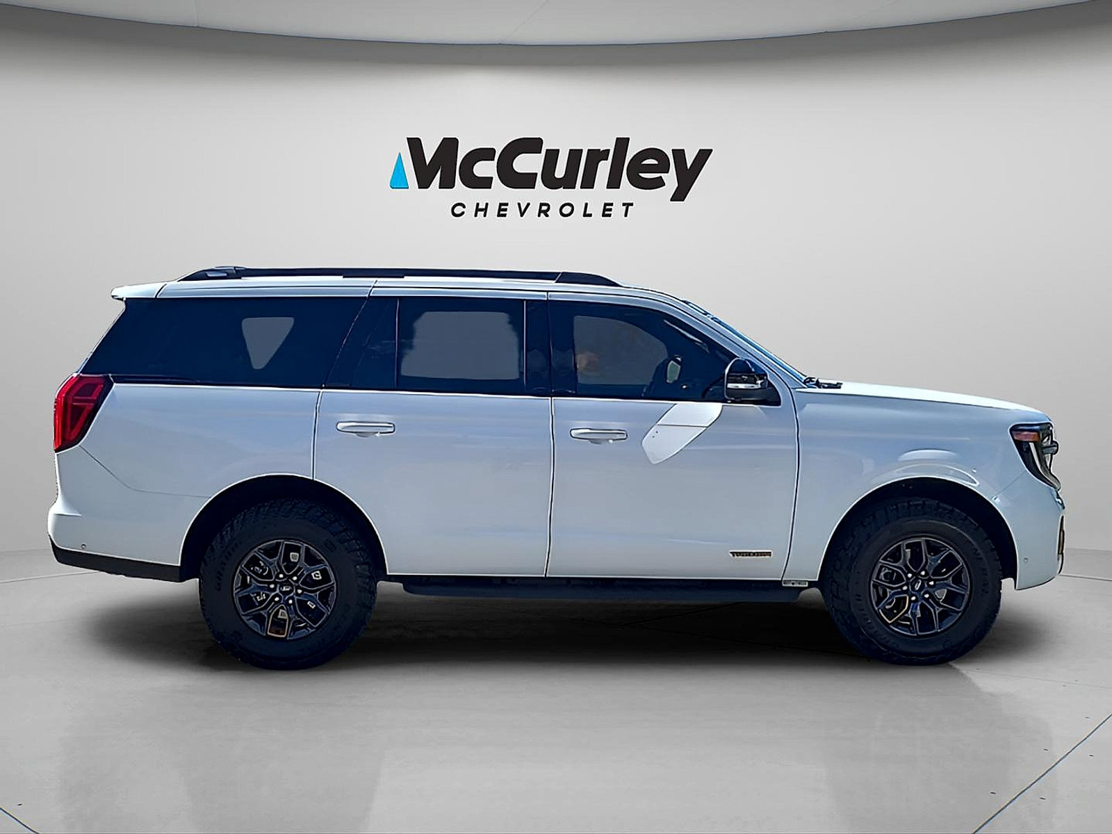 Used 2025 Ford Expedition Tremor AWD/4WD image 8