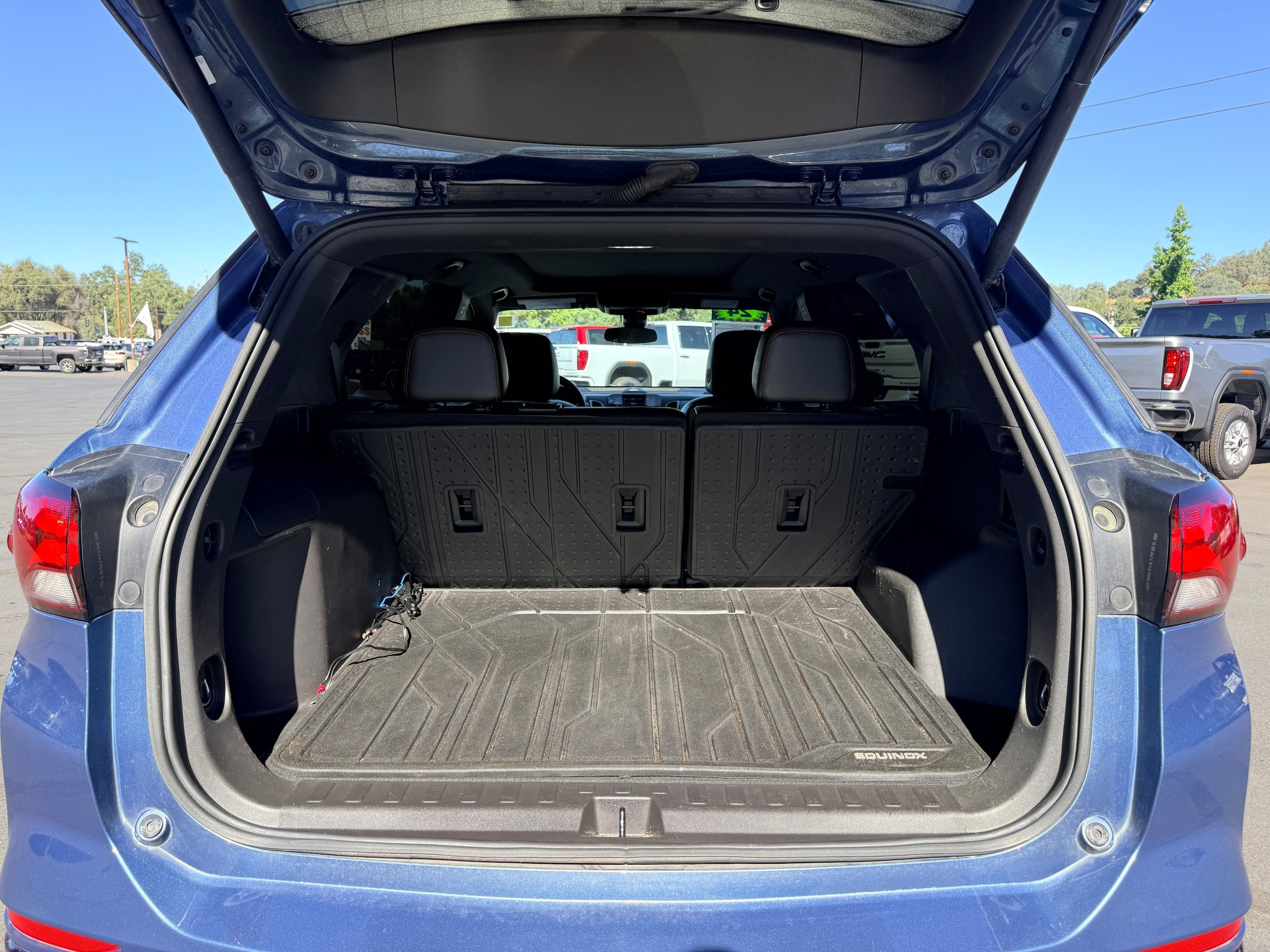 Used 2024 Chevrolet Equinox RS FWD image 9