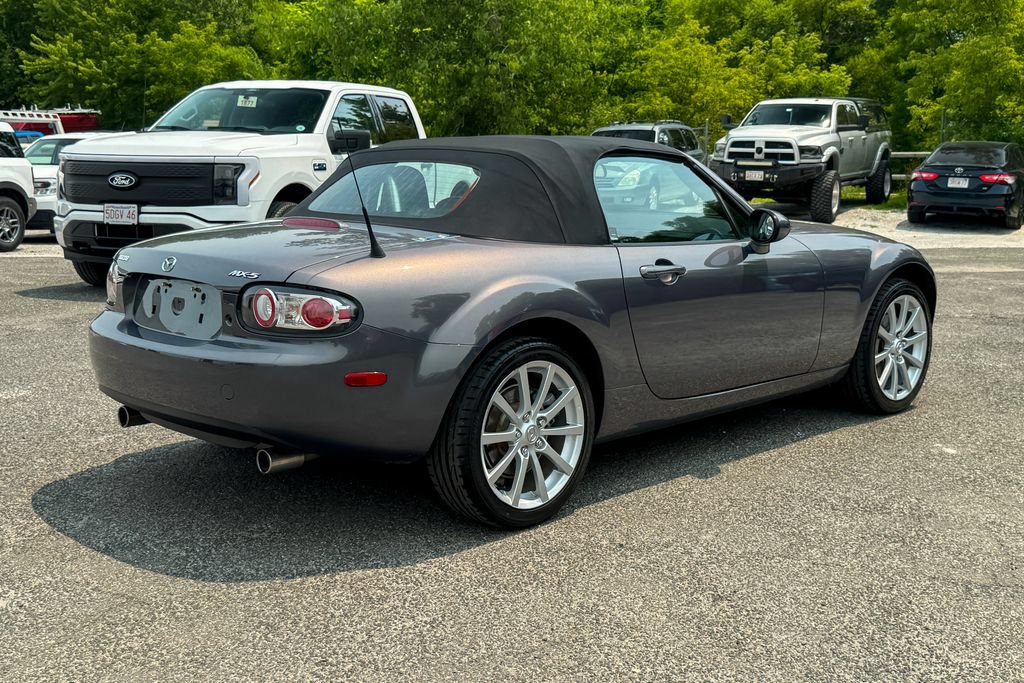 Used 2006 MAZDA MX-5 Miata Sport w/ Suspension Pkg RWD image 30