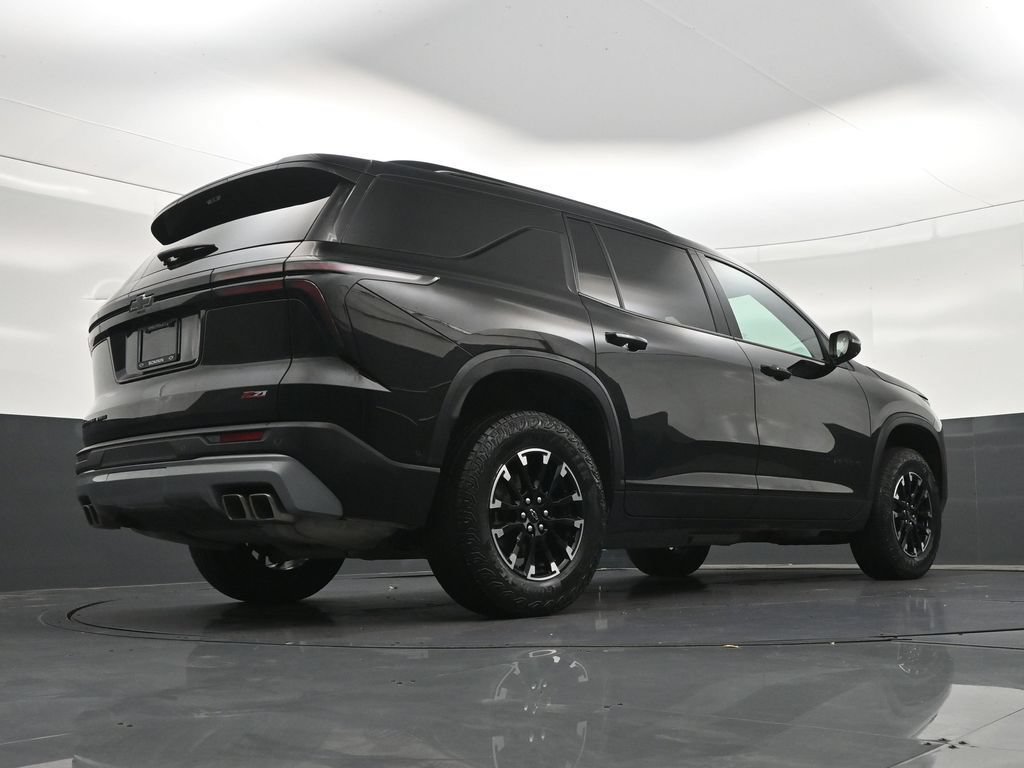 Used 2024 Chevrolet Traverse Z71 w/ Enhanced Driving Package AWD/4WD image 26