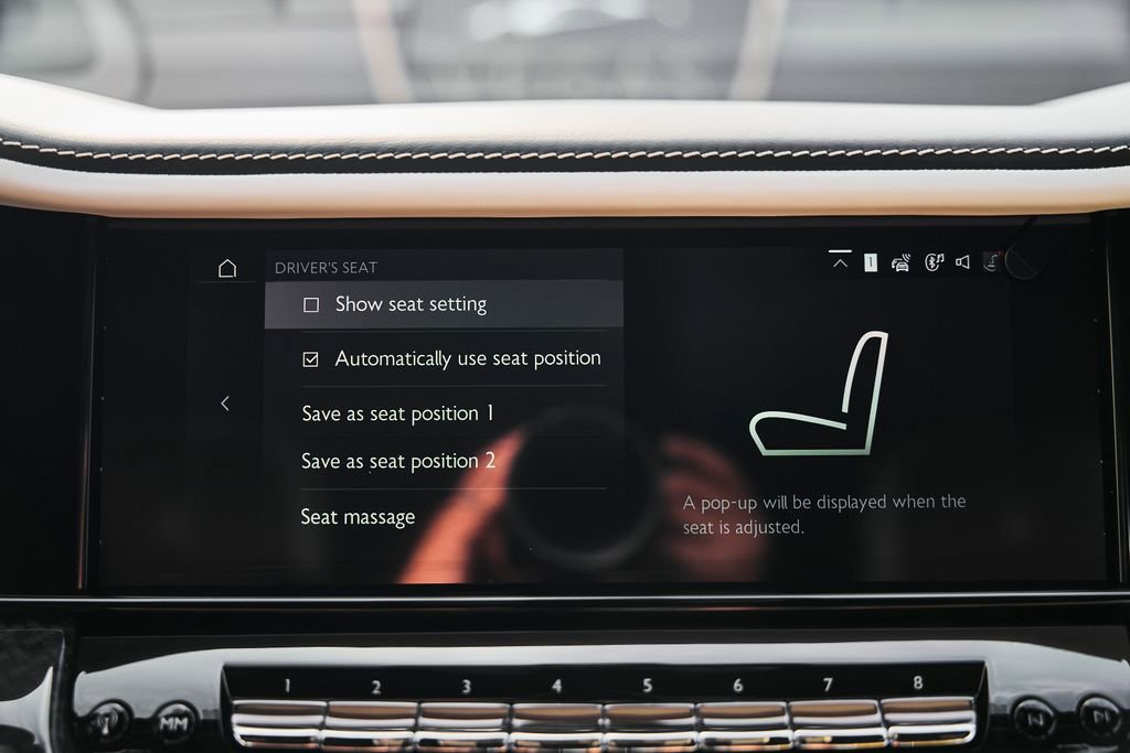 Used 2026 Rolls-Royce Cullinan Black Badge image 75