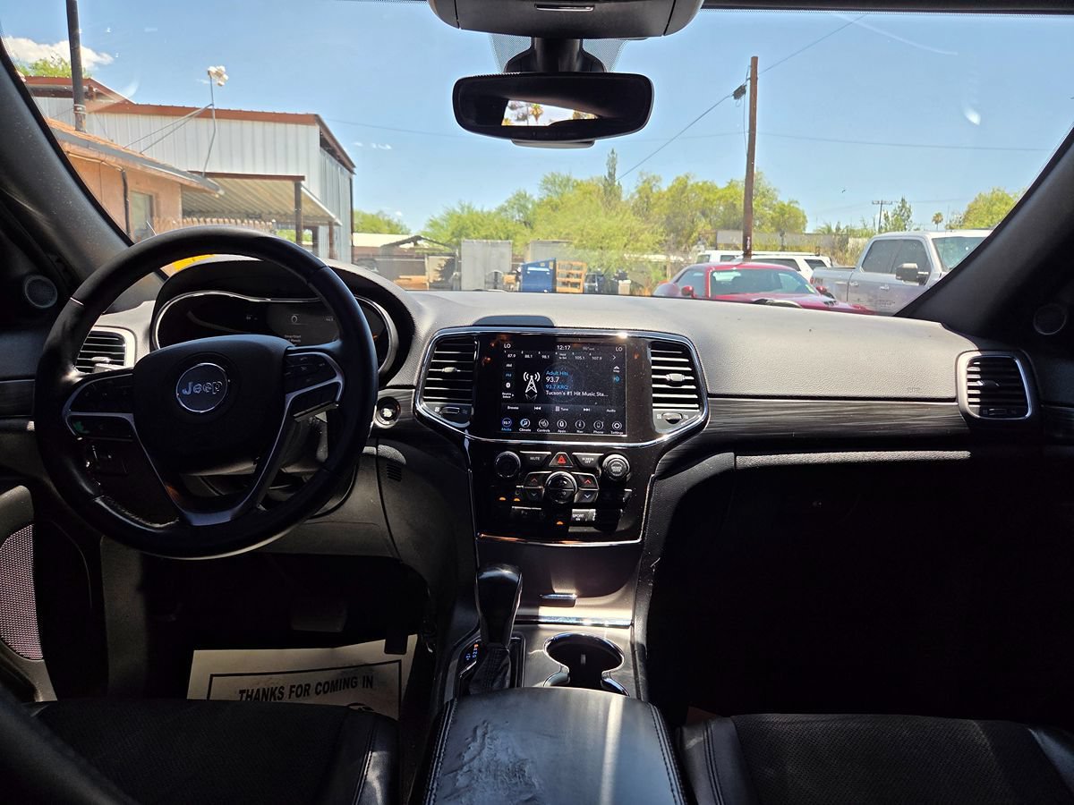Used 2020 Jeep Grand Cherokee Altitude RWD image 29
