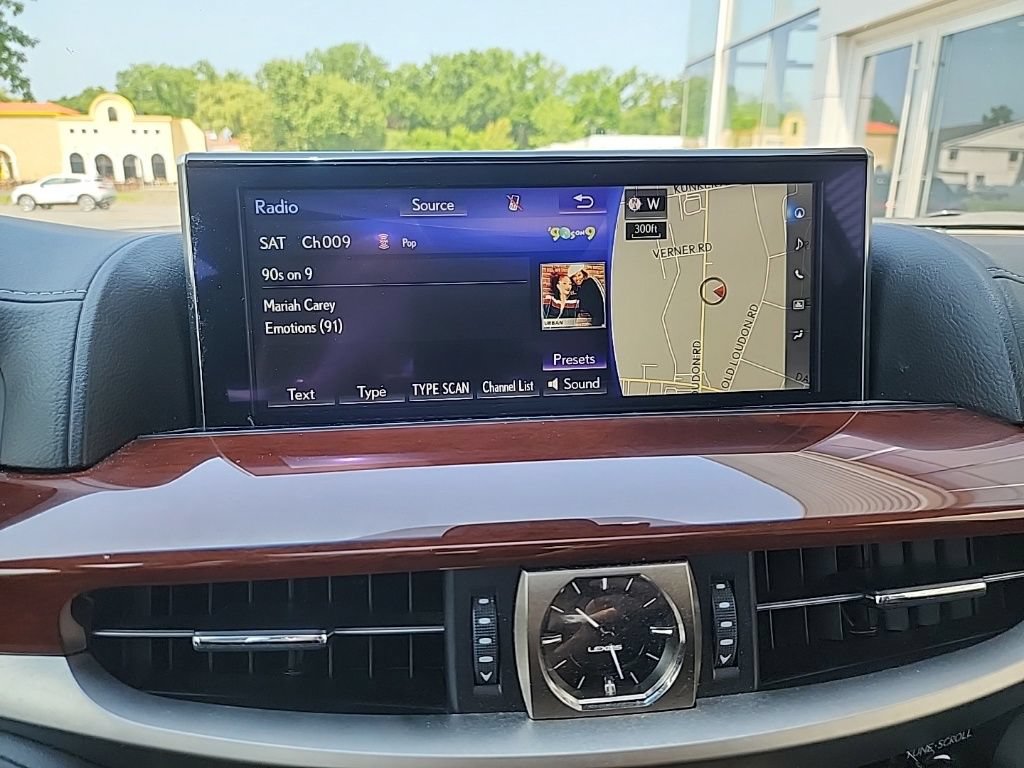 Used 2021 Lexus LX 570 4WD w/ Luxury Package image 21