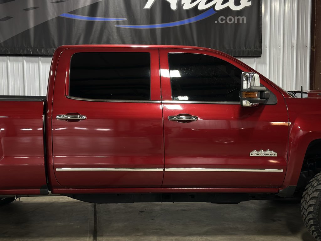 Used 2018 Chevrolet Silverado 2500 High Country w/ Duramax Plus Package image 27