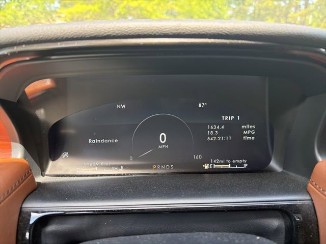 Used 2023 Lincoln Nautilus Reserve w/ Equipment Group 202A image 14