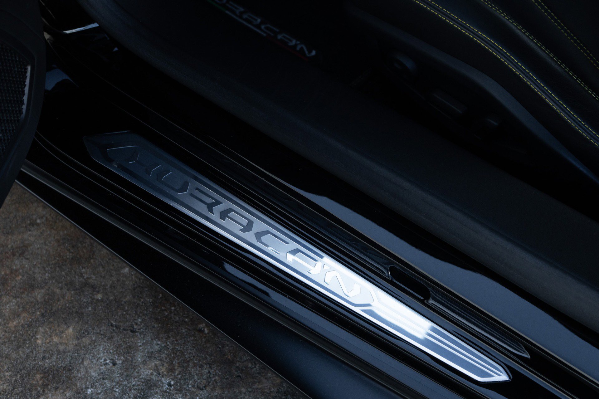 Used 2015 Lamborghini Huracan LP 610-4 image 22