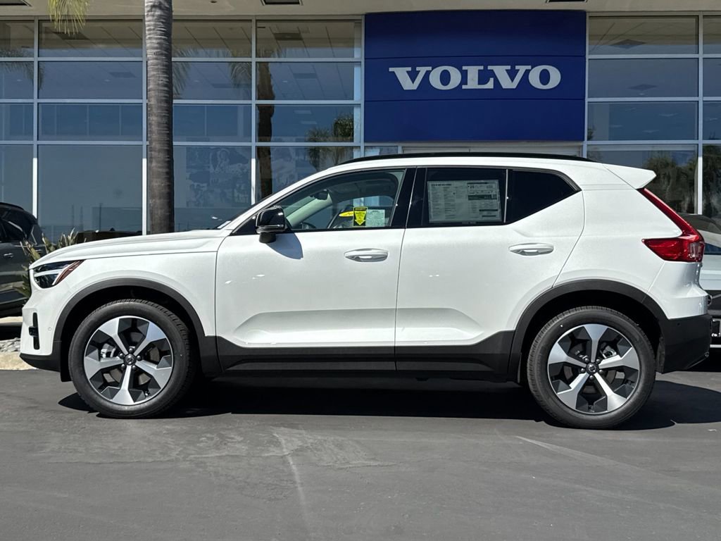 New 2026 Volvo XC40 B5 Plus w/ Protection Package Premier image 2
