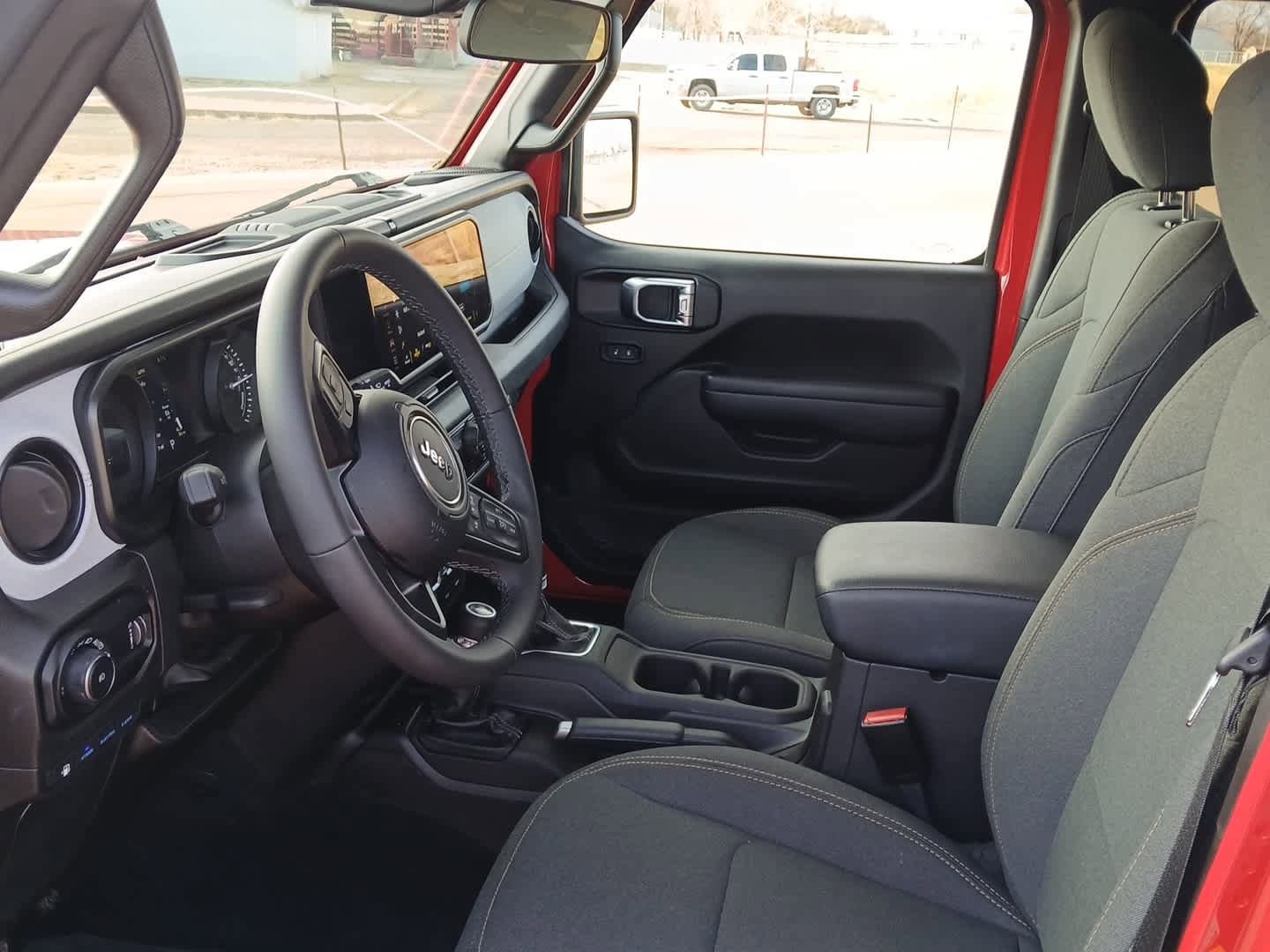 Used 2025 Jeep Wrangler Willys image 25