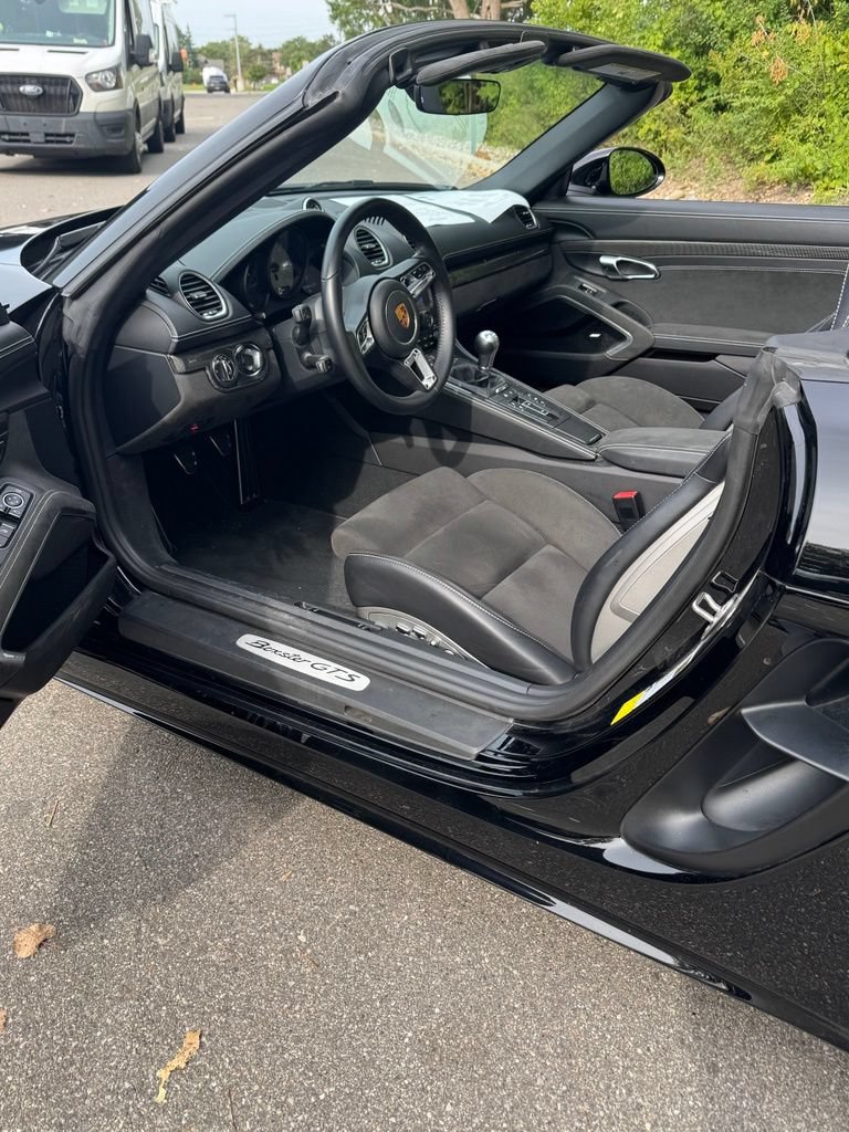 Certified 2022 Porsche 718 Boxster GTS RWD image 3