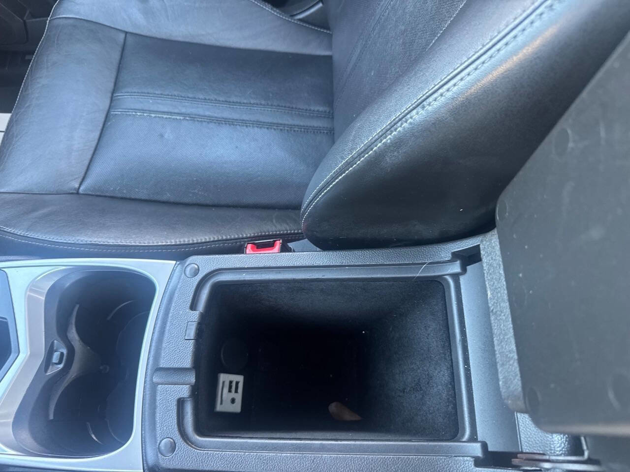 Used 2014 Cadillac SRX Luxury w/ Driver Awareness Package image 46