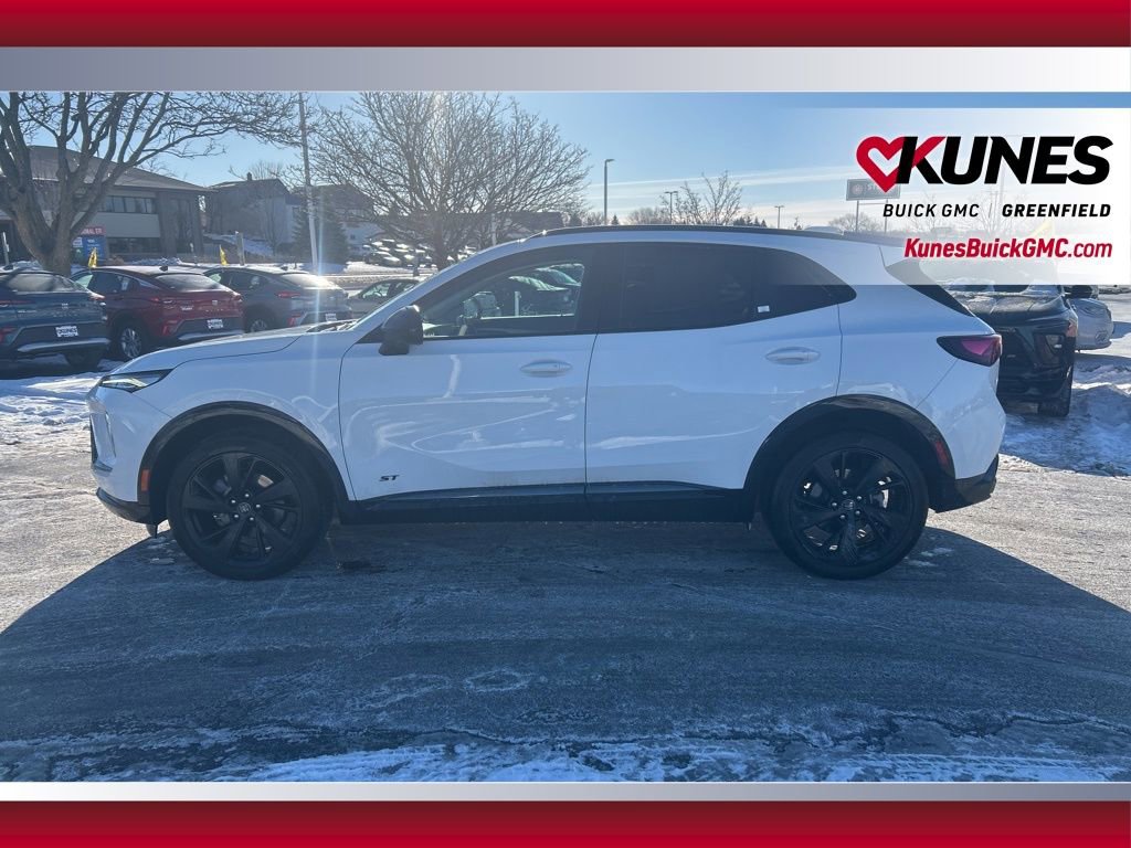 Used 2024 Buick Envision Sport Touring image 6