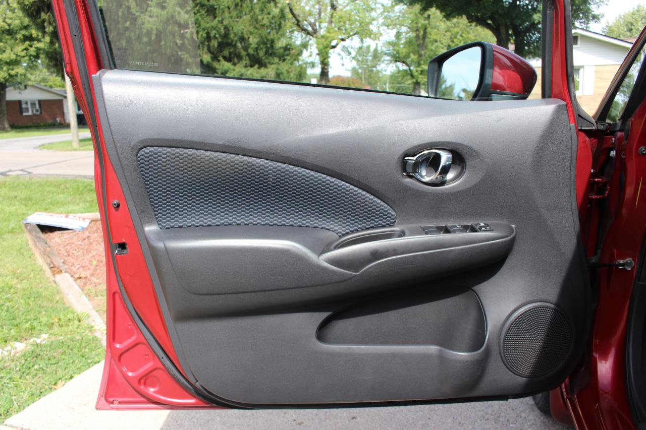 Used 2016 Nissan Versa Note SV w/ Sport Value Package FWD image 11
