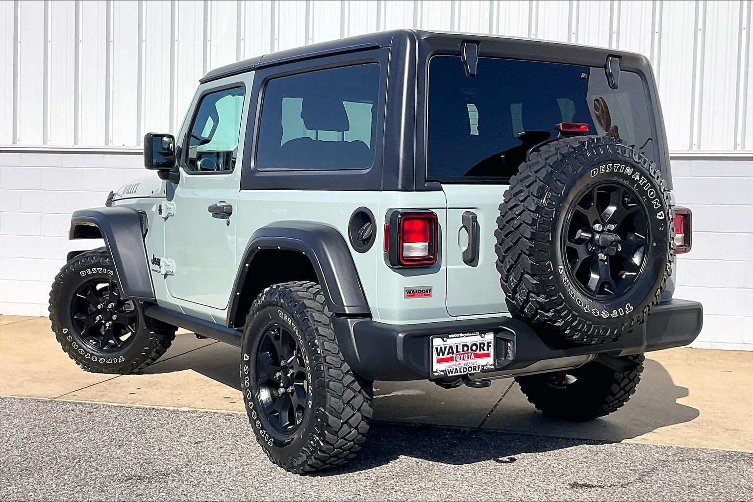 Used 2023 Jeep Wrangler Sport AWD/4WD image 15