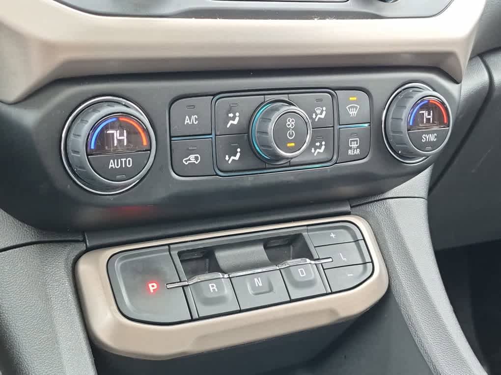 Used 2023 GMC Acadia Denali w/ Denali Ultimate Package AWD/4WD image 18