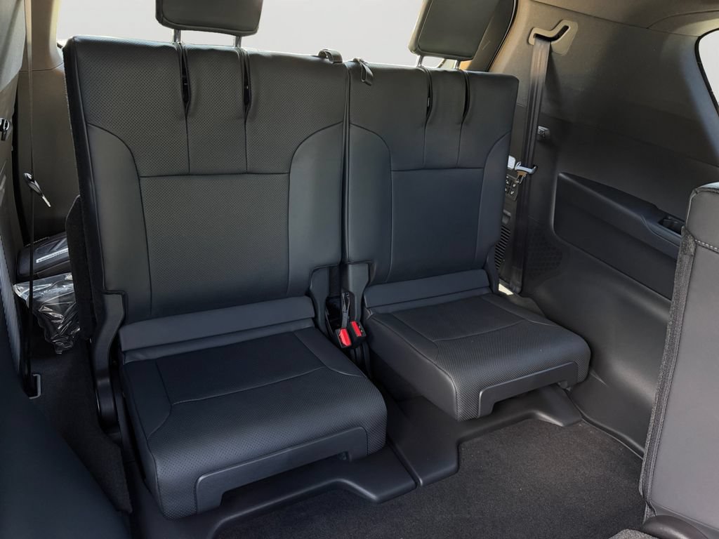 New 2026 Lexus LX 600 4WD w/ Luxury Package image 9