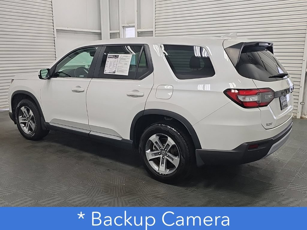 Used 2023 Honda Pilot EX-L image 6