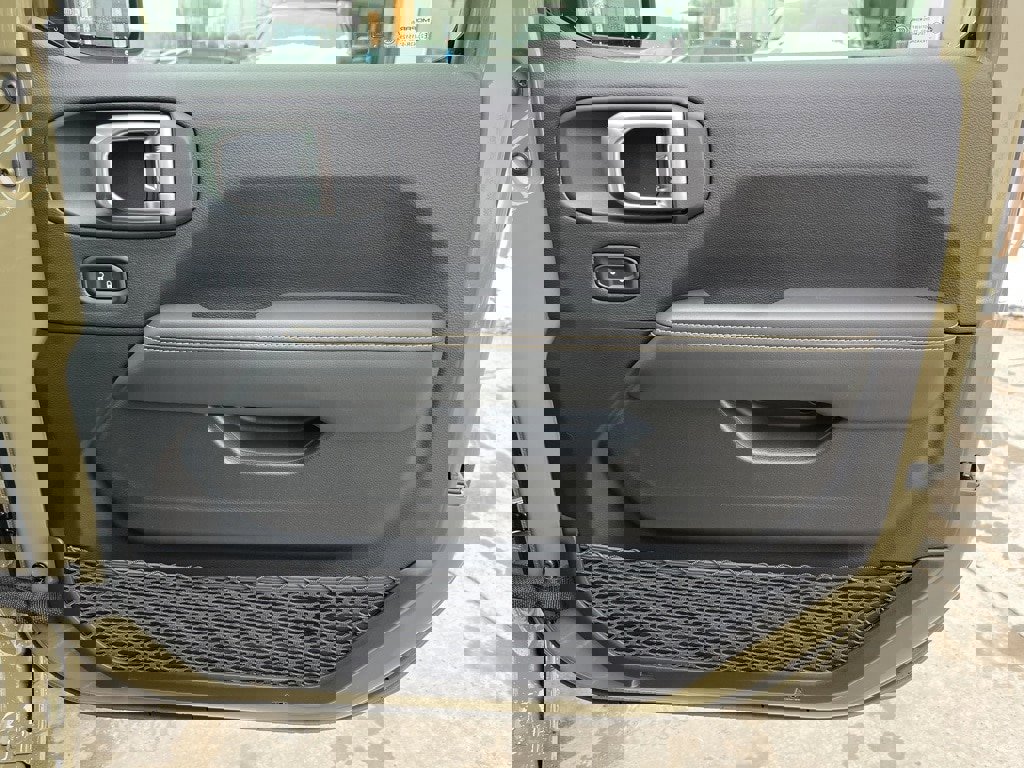 New 2026 Jeep Gladiator Sport image 28