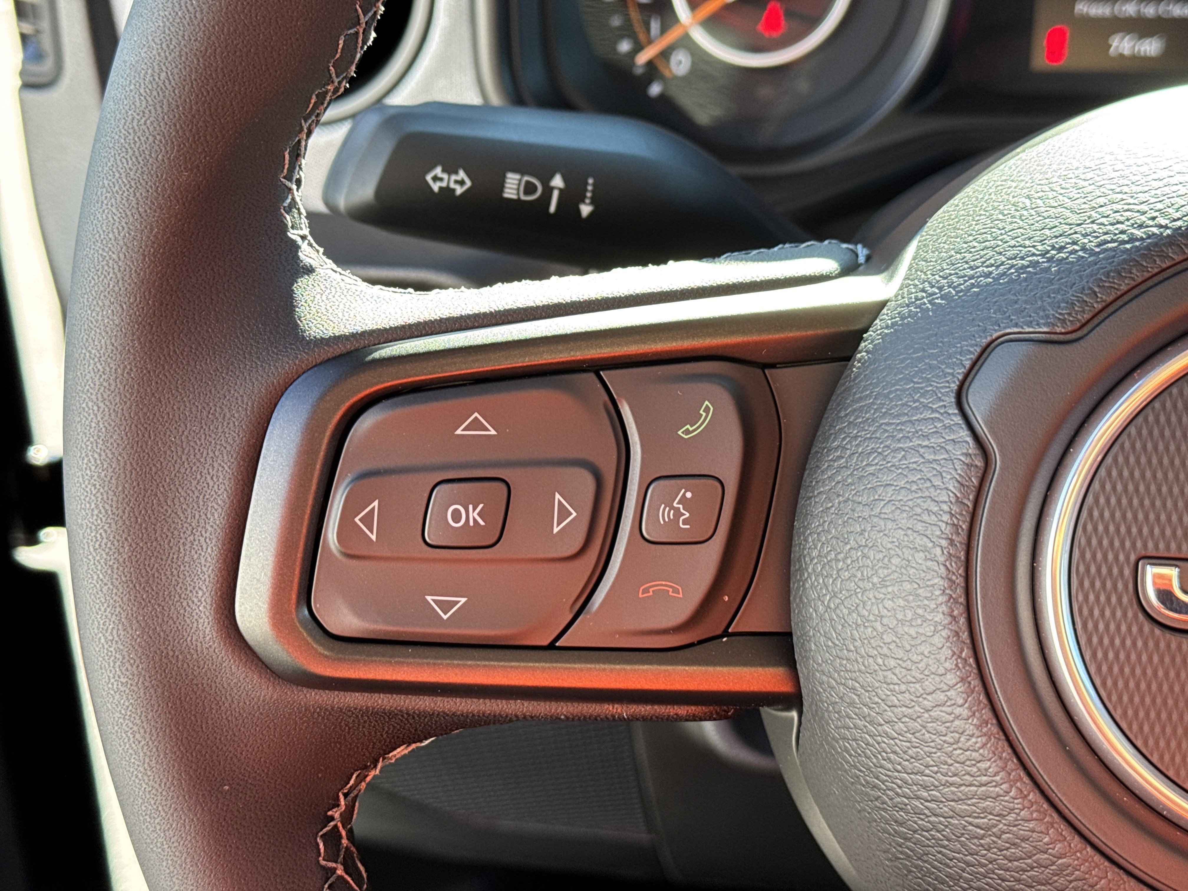 New 2025 Jeep Gladiator Sport image 29