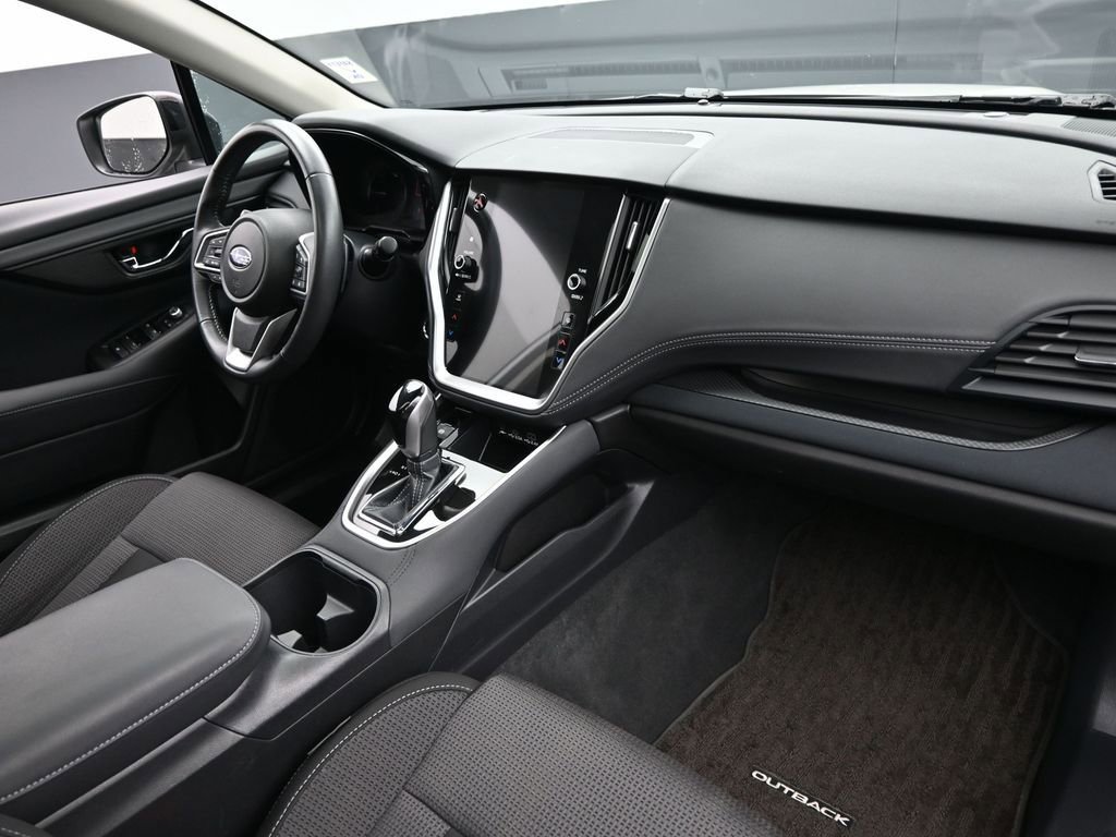 Used 2024 Subaru Outback Premium image 28