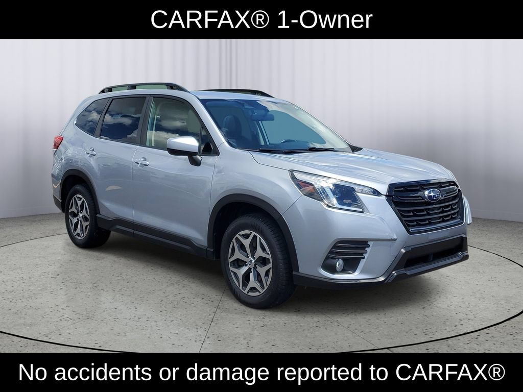 Used 2022 Subaru Forester Premium AWD/4WD image 2