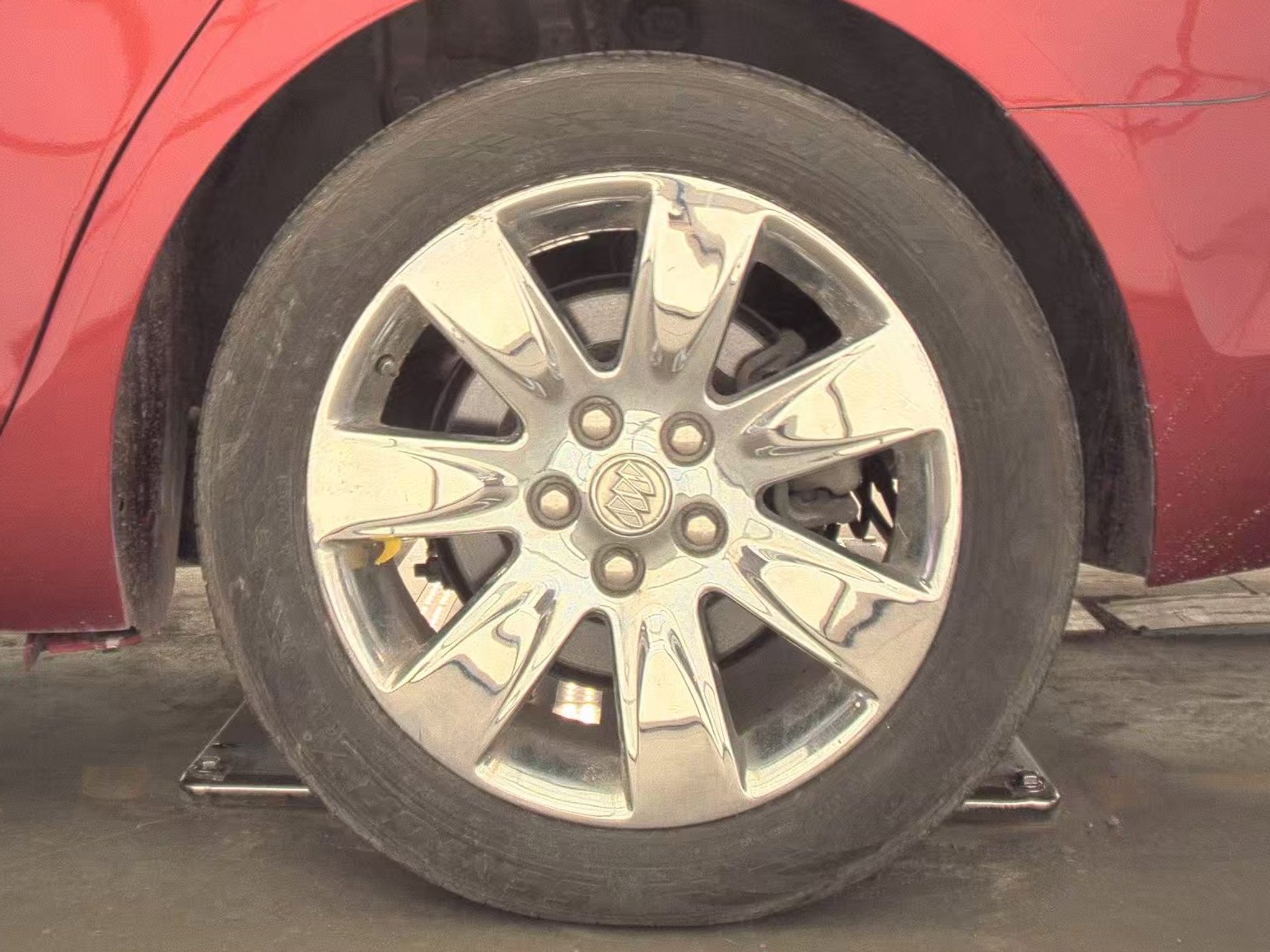 Used 2012 Buick LaCrosse Premium w/ Entertainment Package image 12