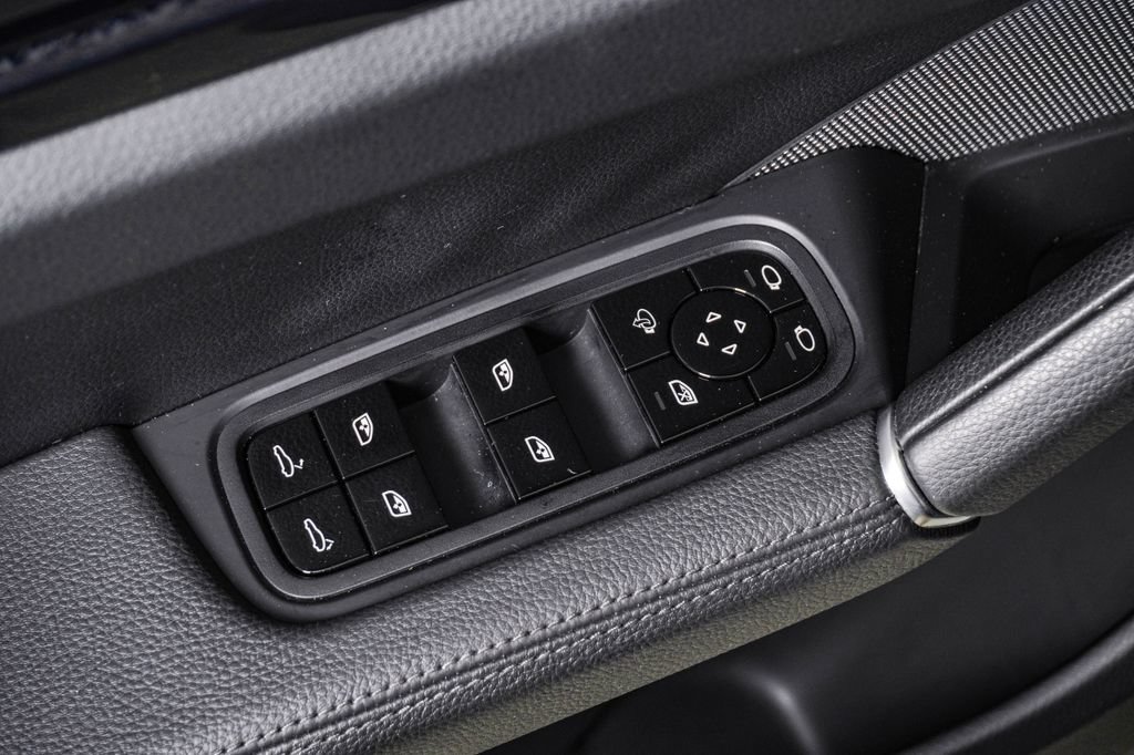 Used 2019 Porsche Cayenne S AWD/4WD image 25