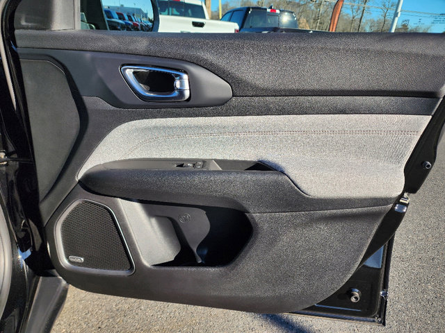 Certified 2022 Jeep Compass Latitude w/ Sun and Sound Group image 24