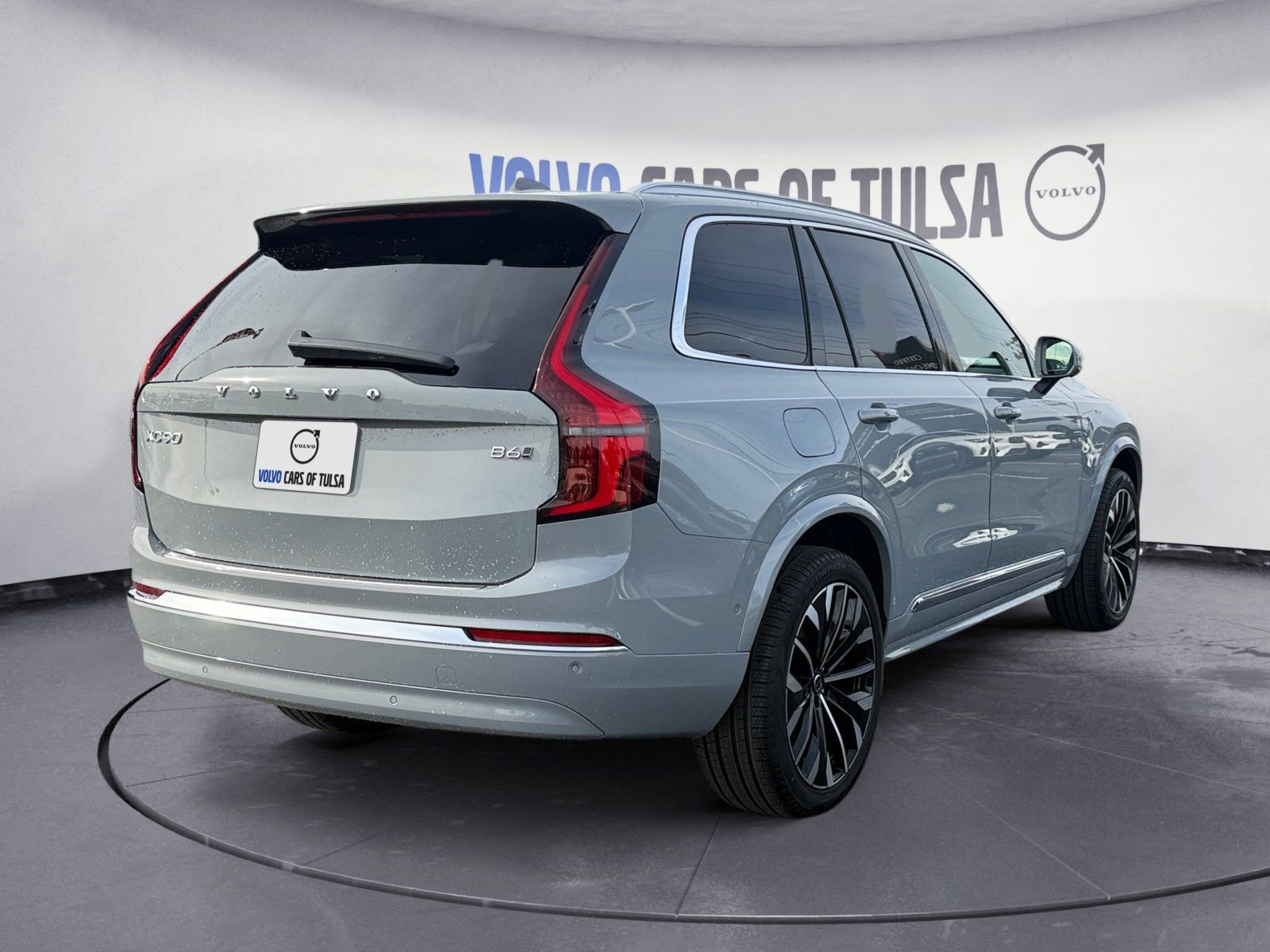 New 2026 Volvo XC90 B6 Plus w/ Protection Package Premier AWD/4WD image 5