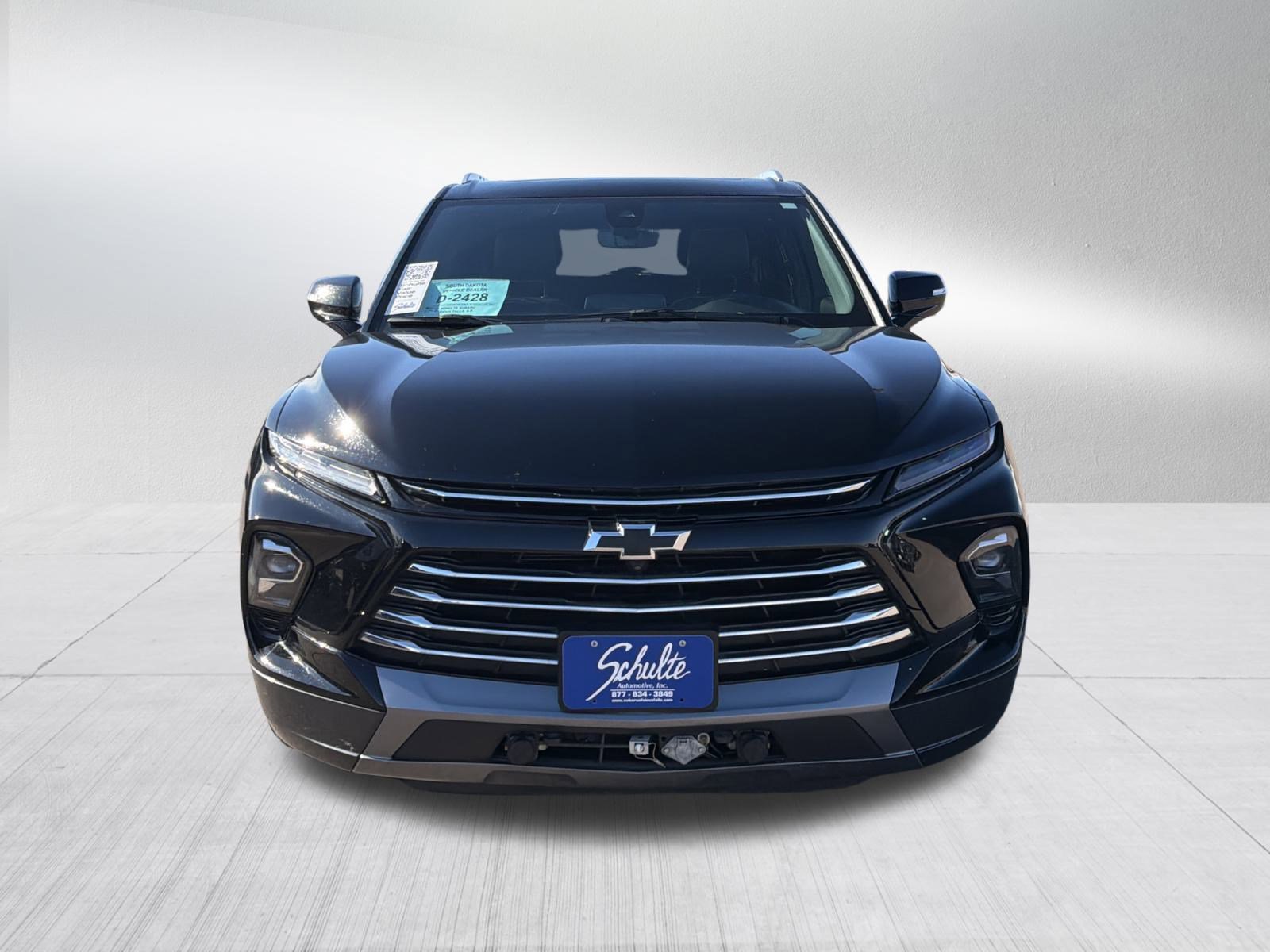 Used 2023 Chevrolet Blazer Premier w/ Driver Confidence II Package image 2