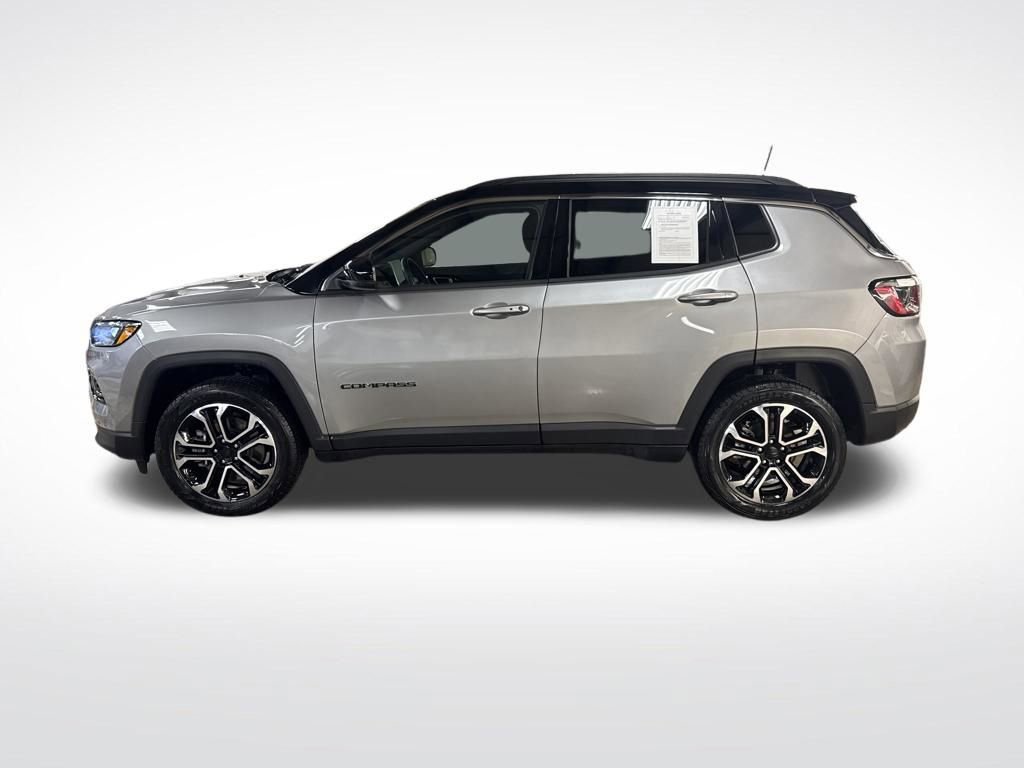 Certified 2024 Jeep Compass Limited image 2