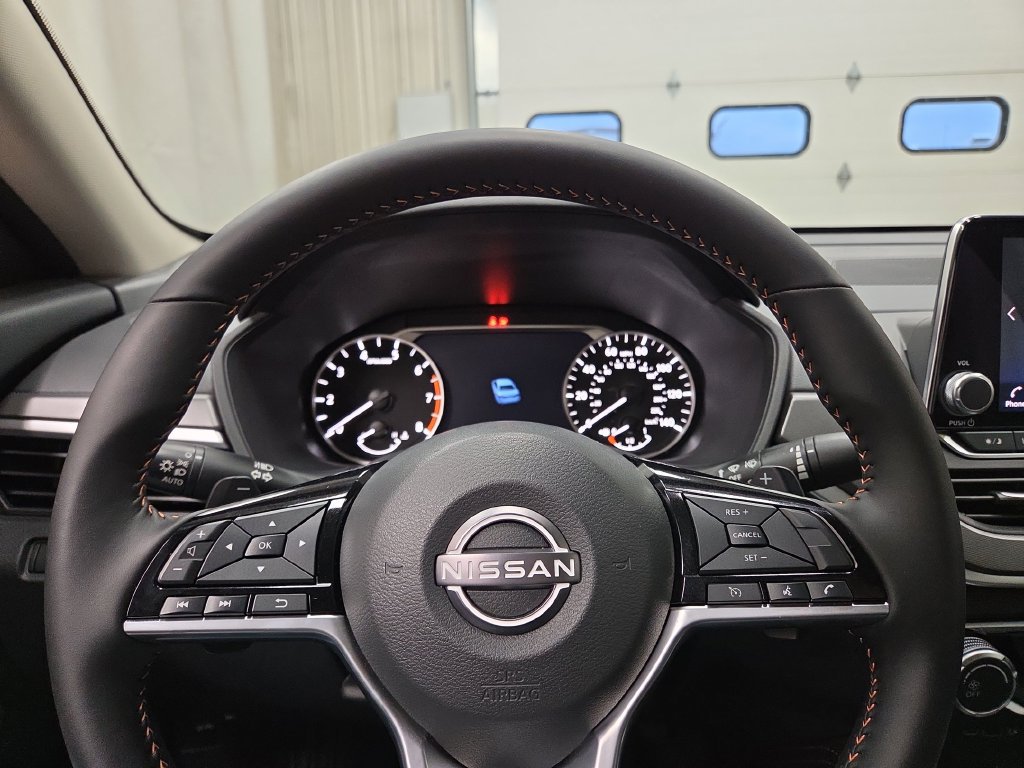 Used 2025 Nissan Altima 2.5 SR AWD/4WD image 20