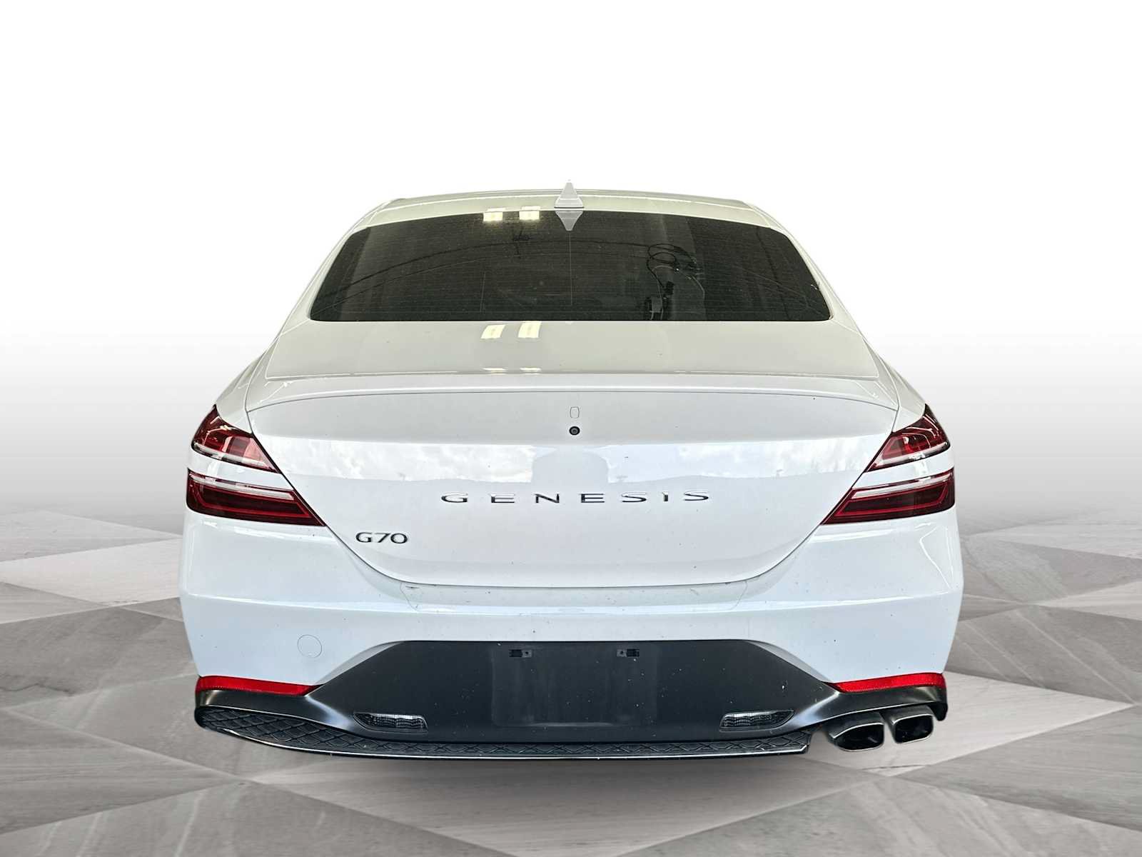 Used 2023 Genesis G70 2.0T RWD image 7