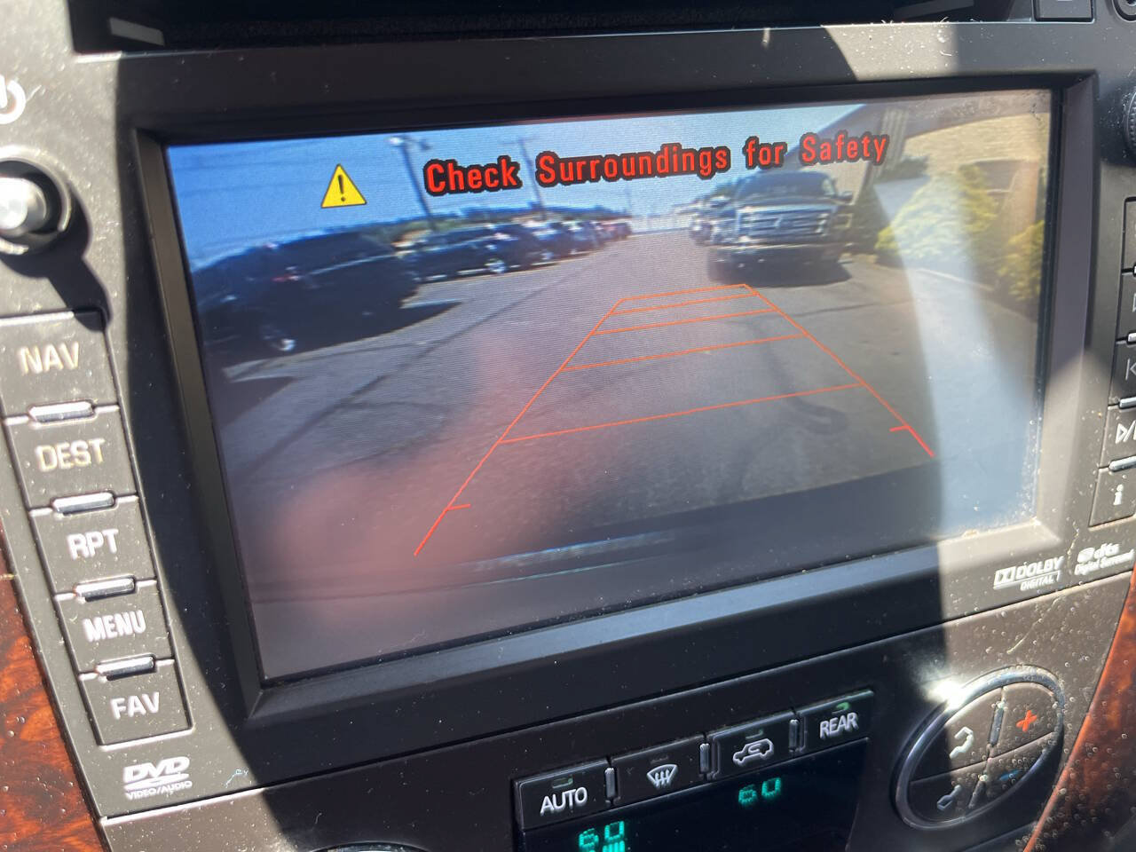 Used 2012 GMC Yukon XL Denali AWD/4WD image 19