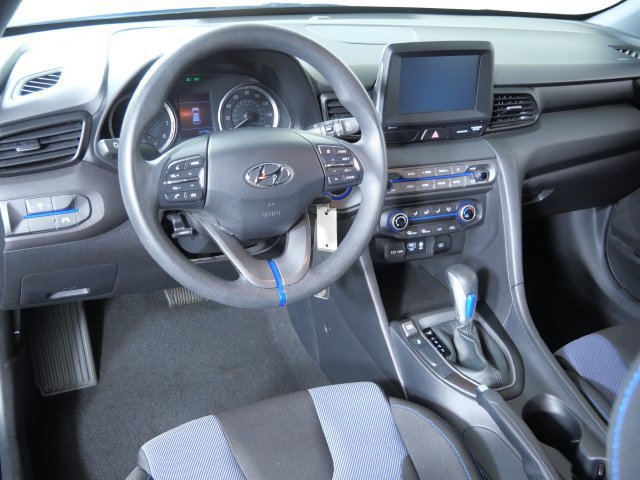 Used 2020 Hyundai Veloster 2.0 FWD image 3