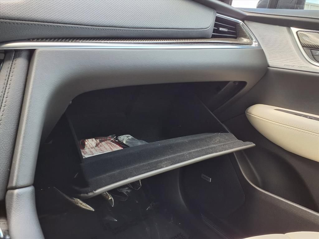 Used 2025 Cadillac XT5 Sportv AWD/4WD image 27