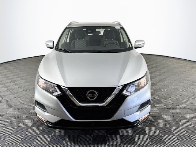 Used 2021 Nissan Rogue Sport SV FWD image 2