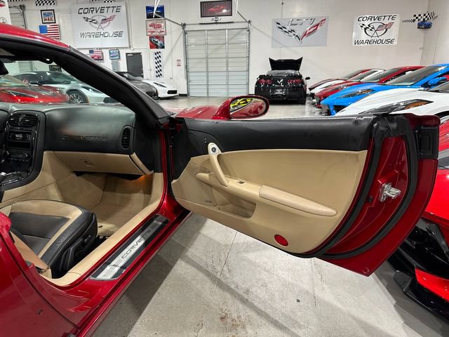 Used 2012 Chevrolet Corvette Coupe w/ 2LT Preferred Equipment Group RWD image 15