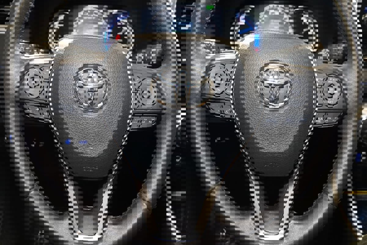 Used 2021 Toyota RAV4 XSE image 42