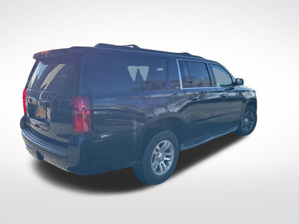 Used 2015 Chevrolet Suburban LT image 3