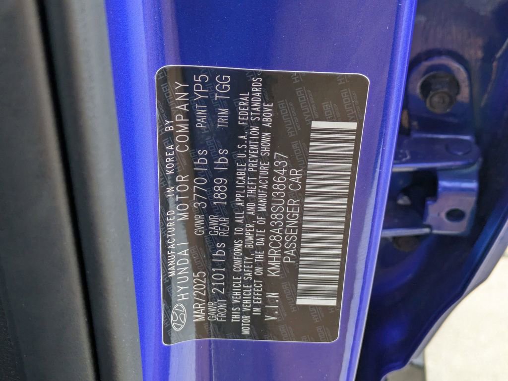 Used 2025 Hyundai Venue SEL image 32