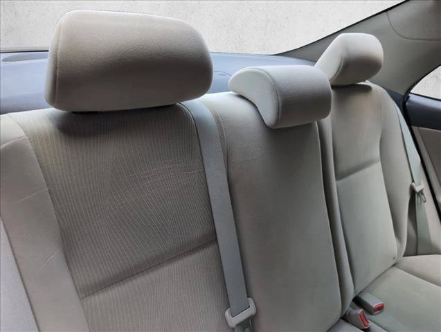 Used 2013 Toyota Corolla LE FWD image 20