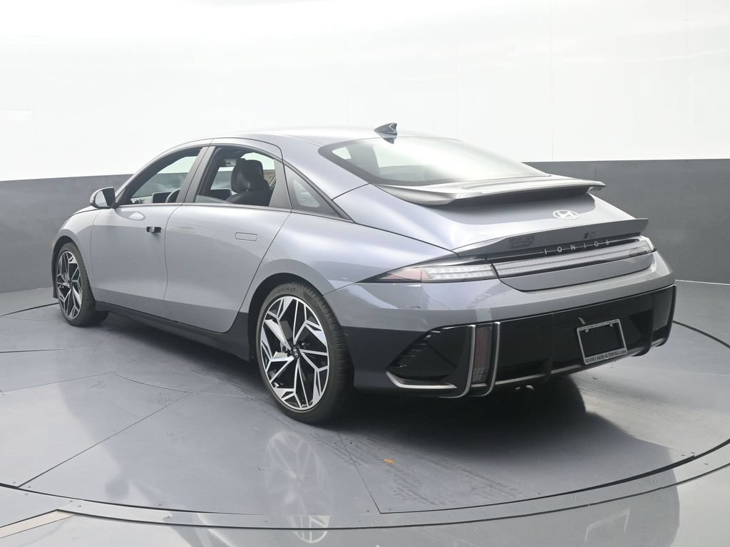 Used 2025 Hyundai Ioniq 6 SEL RWD image 4