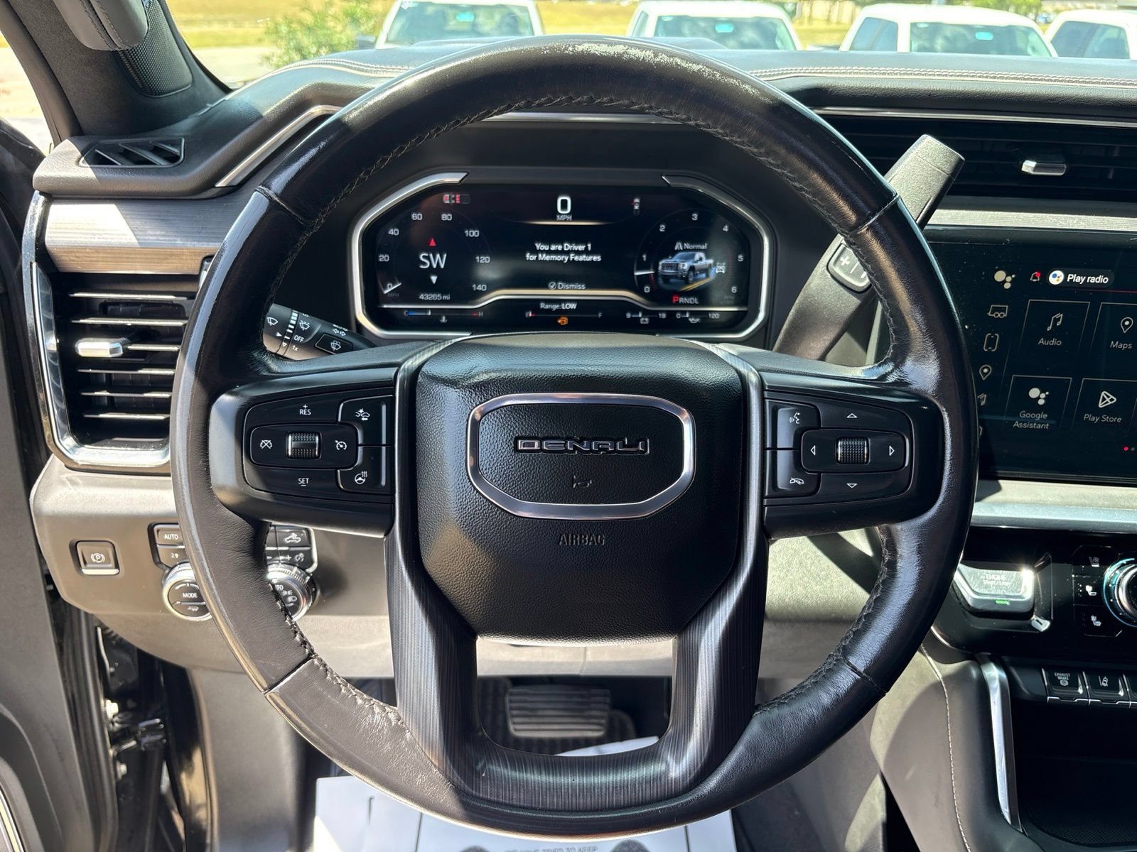 Used 2024 GMC Sierra 2500 Denali Ultimate AWD/4WD image 19