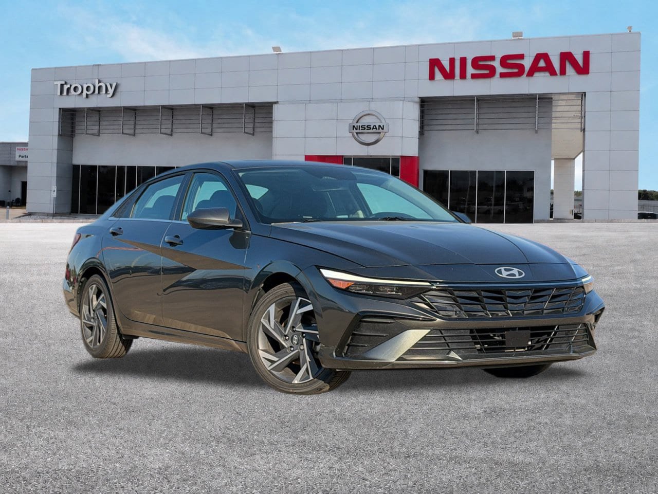 Used 2025 Hyundai Elantra SEL FWD image 1