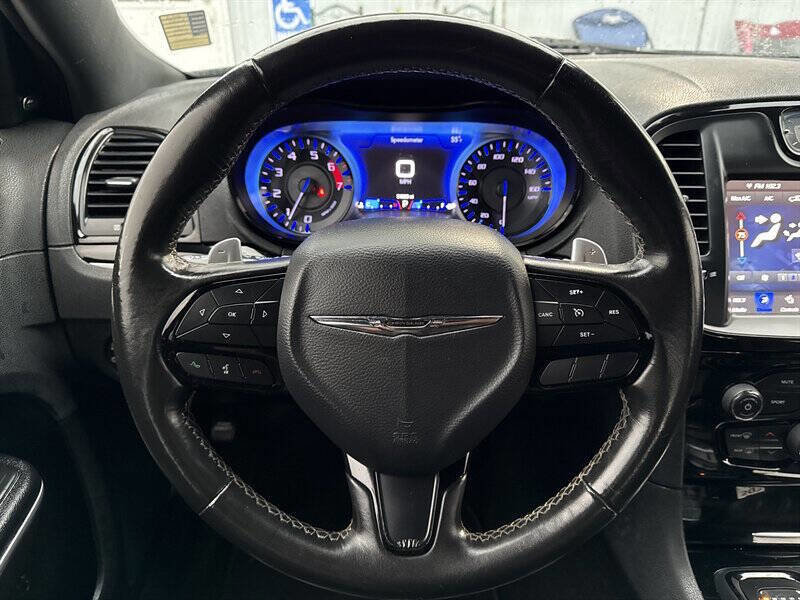 Used 2020 Chrysler 300 S image 22