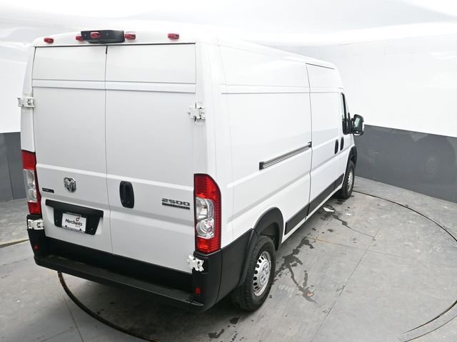 Used 2025 RAM ProMaster 2500 w/ Convenience Group image 25