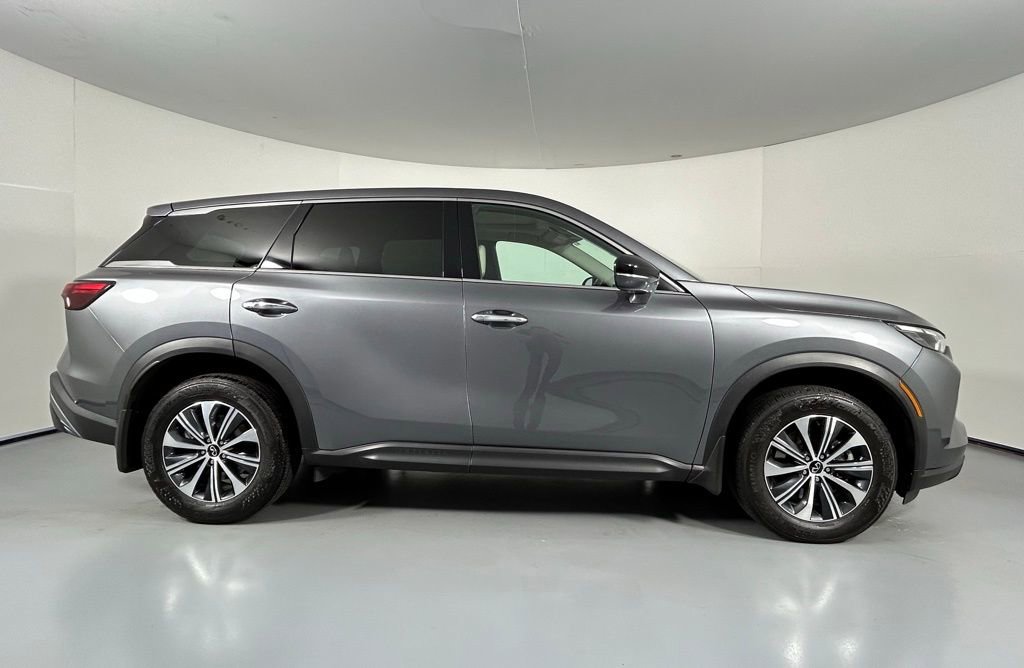 Used 2023 INFINITI QX60 Pure image 9