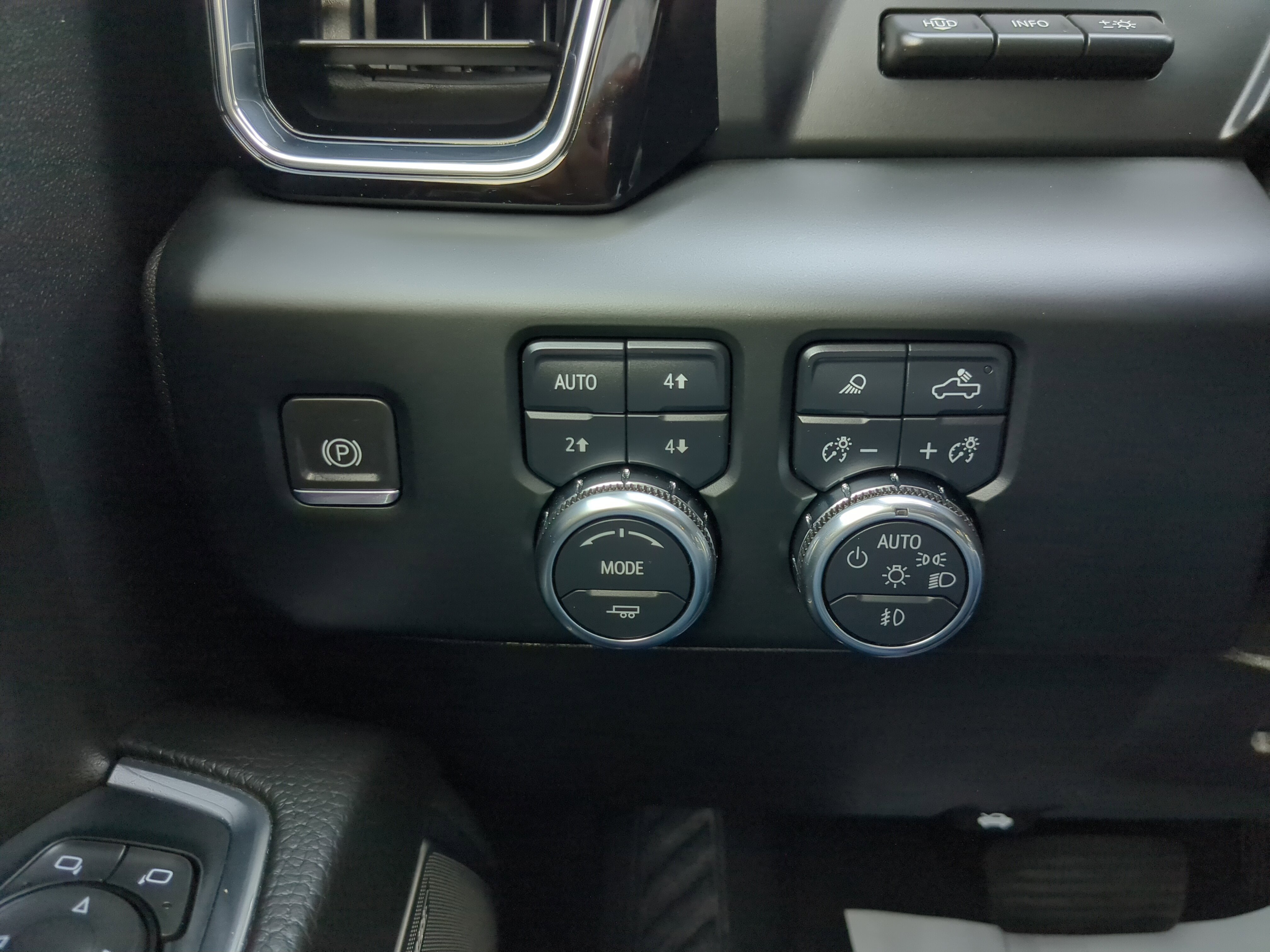 Certified 2024 GMC Sierra 2500 Denali w/ Denali Reserve Package image 31