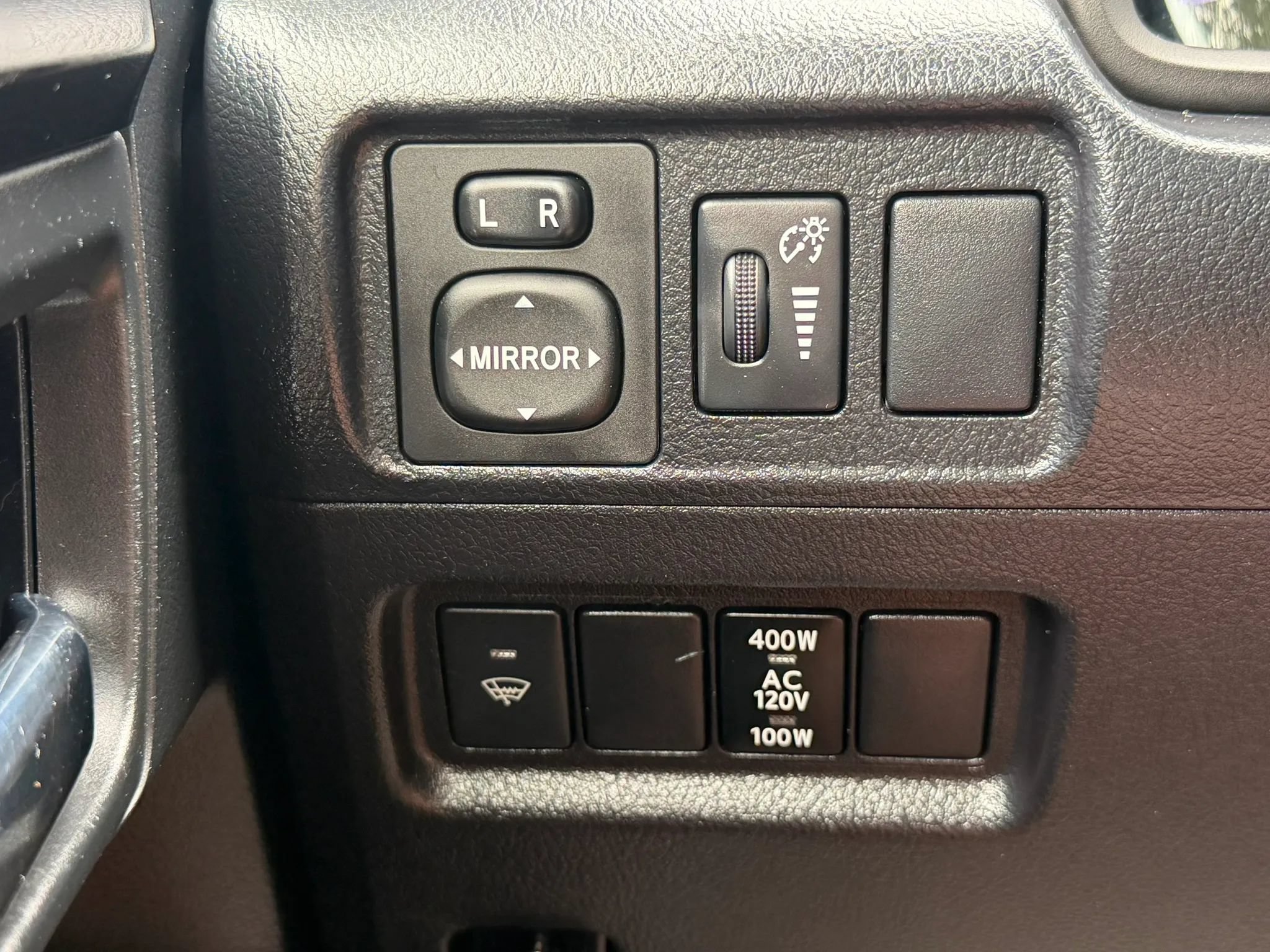 Used 2017 Toyota 4Runner TRD Off-Road AWD/4WD image 27
