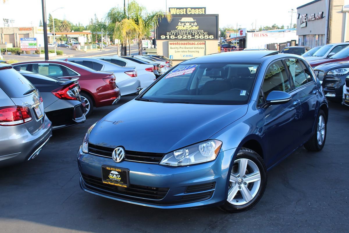 Used 2017 Volkswagen Golf Wolfsburg Edition FWD image 40